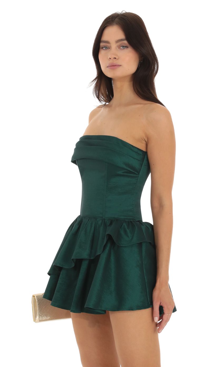 Picture Enid Corset Strapless Dress in Green. Source: https://media.lucyinthesky.com/data/Sep23/850xAUTO/add8080f-8d71-4709-8f0b-a4d4cd4fb7c3.jpg